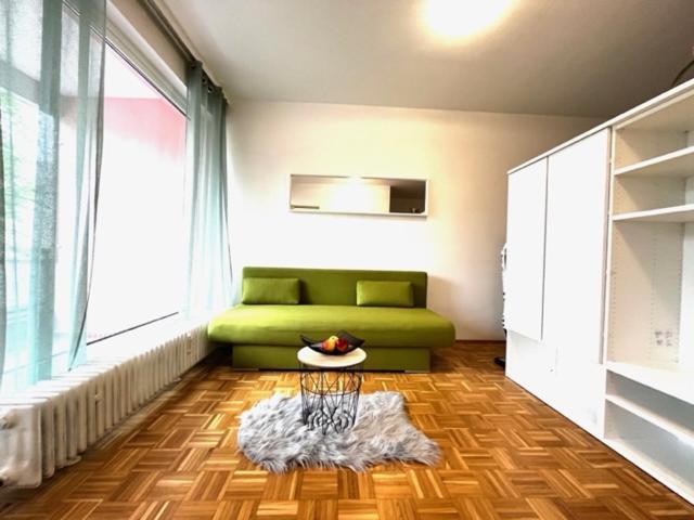 Ganze Ferienwohnung In Top Lage Mit Loggia Klagenfurt am Woerthersee Exterior photo